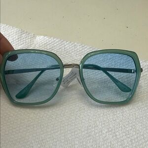 Free People aqua sunglasses NWT